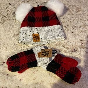 Toddler hat and mittens BNWT
